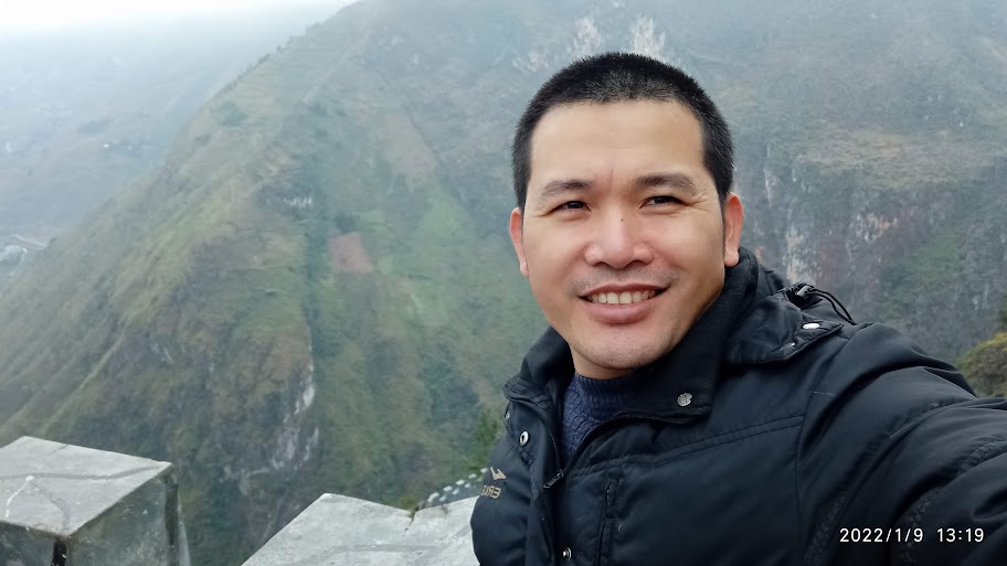 Khoảng thời gian bức ảnh này được chụp, một trong những cố vấn của tôi đã gửi cho tôi một email khá lạ...⁣