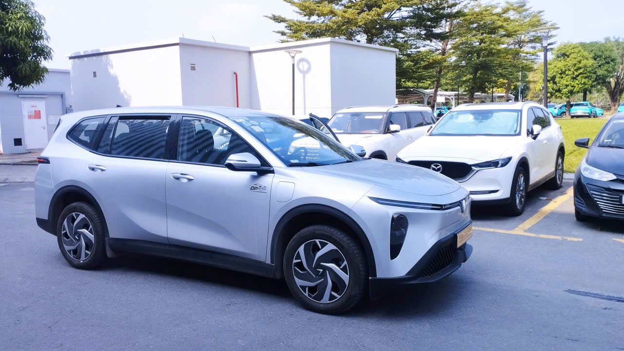 VÌ SAO TÔI BỎ XE XĂNG NGAY KHI TRẢI NGHIỆM XE ĐIỆN VINFAST