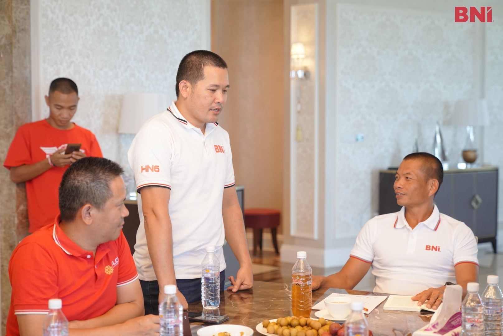 Chiến lược bán hàng D2C trên Shopee cho sản phẩm Tẩy Tế Bào Chết Đa Zi Năng Từ Dứa của Công Ty Thái Hòa Dưỡng Sinh